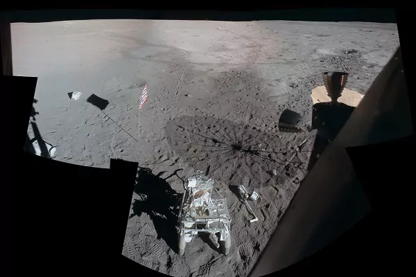 نمایی از سطح ماه در مأموریت آپولو ۱۴